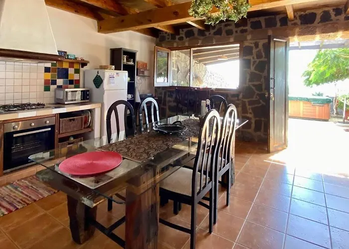 Casa Tabobo 1 By Jk Lanzarote بيت للعطل *